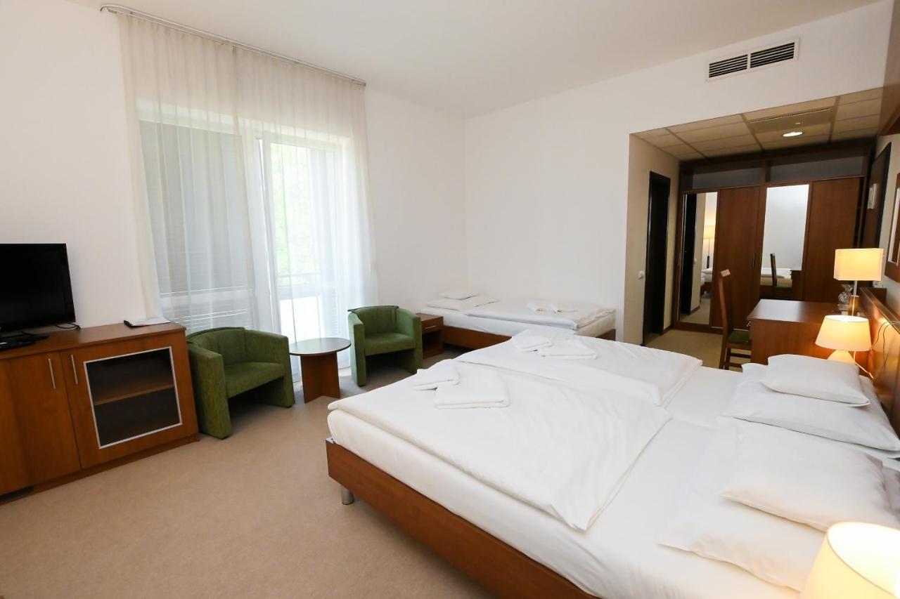 Hotel Kelep Токай Екстер'єр фото