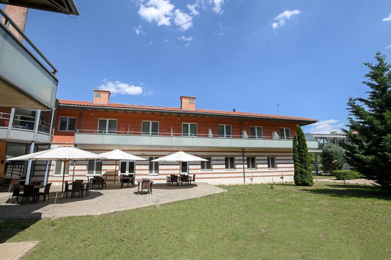 Hotel Kelep Токай Екстер'єр фото